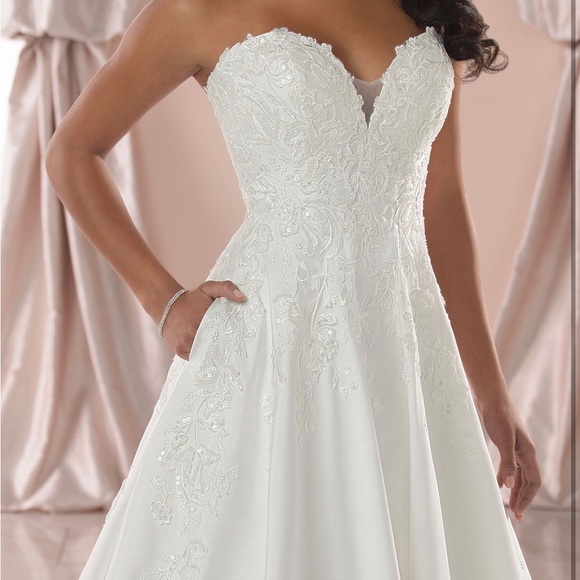 Stella York Boho Bride - Picture 7 of 7